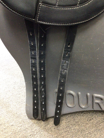 C2699 Like New Fairfax Spencer Dressage Saddle 17.5 Wide